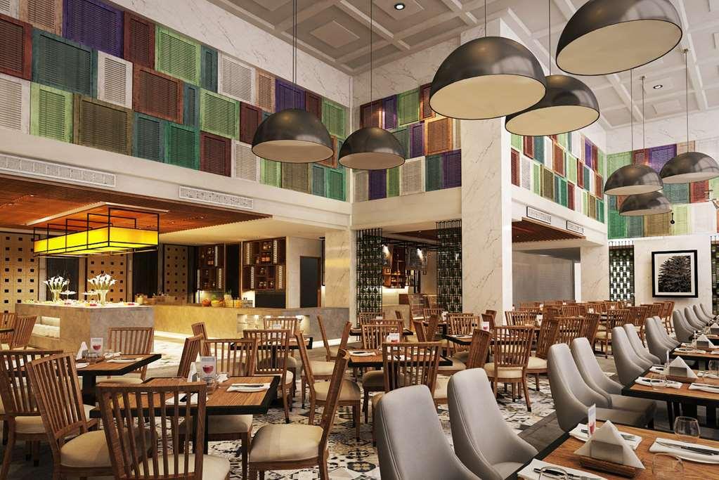 Melia Bandung Dago Hotel Ресторант снимка